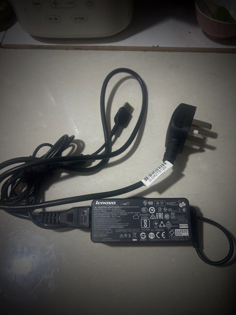 Lenovo notebook charger 45W. NOT type C489395823398113280