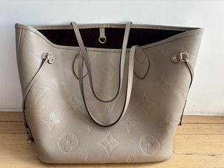 （分類：）位於 。 由 elsakiki 提交（商品編號 1315799892，圖片 1）。簡介： 。