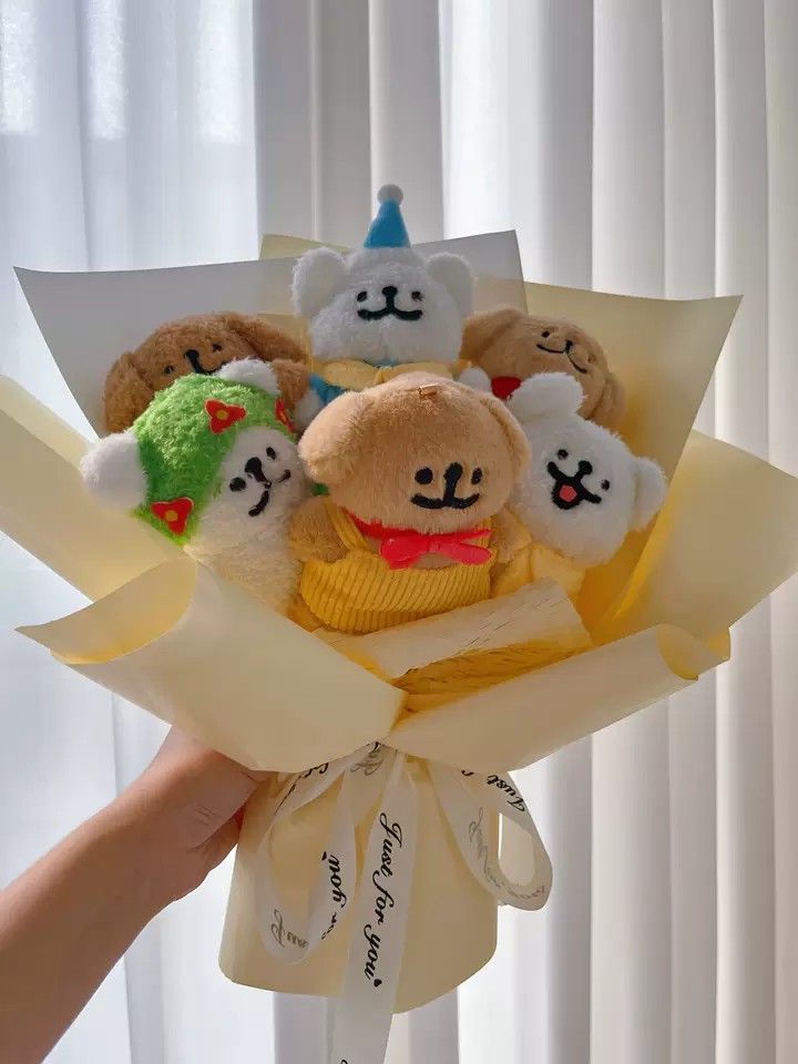 MALTESE DOG MALTESE DOG PLUSHIE PLUSH TOY SOFT TOY STUFFED TOY EVERLASTING FLOWER BOUQUET