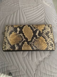 (Category: ) located in . Submitted by selfsell (Listing ID 1315861061, Image 1). Description: .