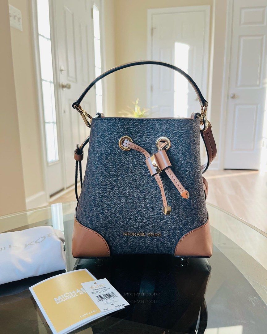 Michael Kors Mercer Gallery Extra Small Logo Luxury Bags Wallets on Carousell