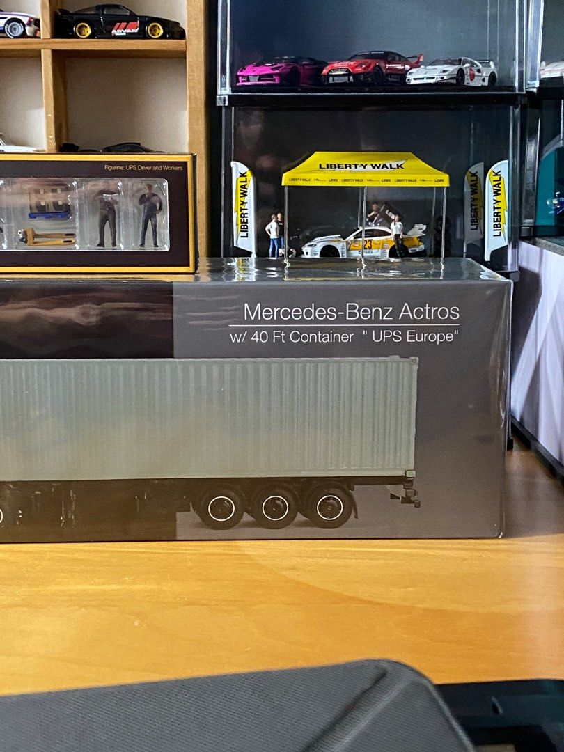 Mini GT 1/64 Container Truck Mercedes Actros w/ 40 FT Container
