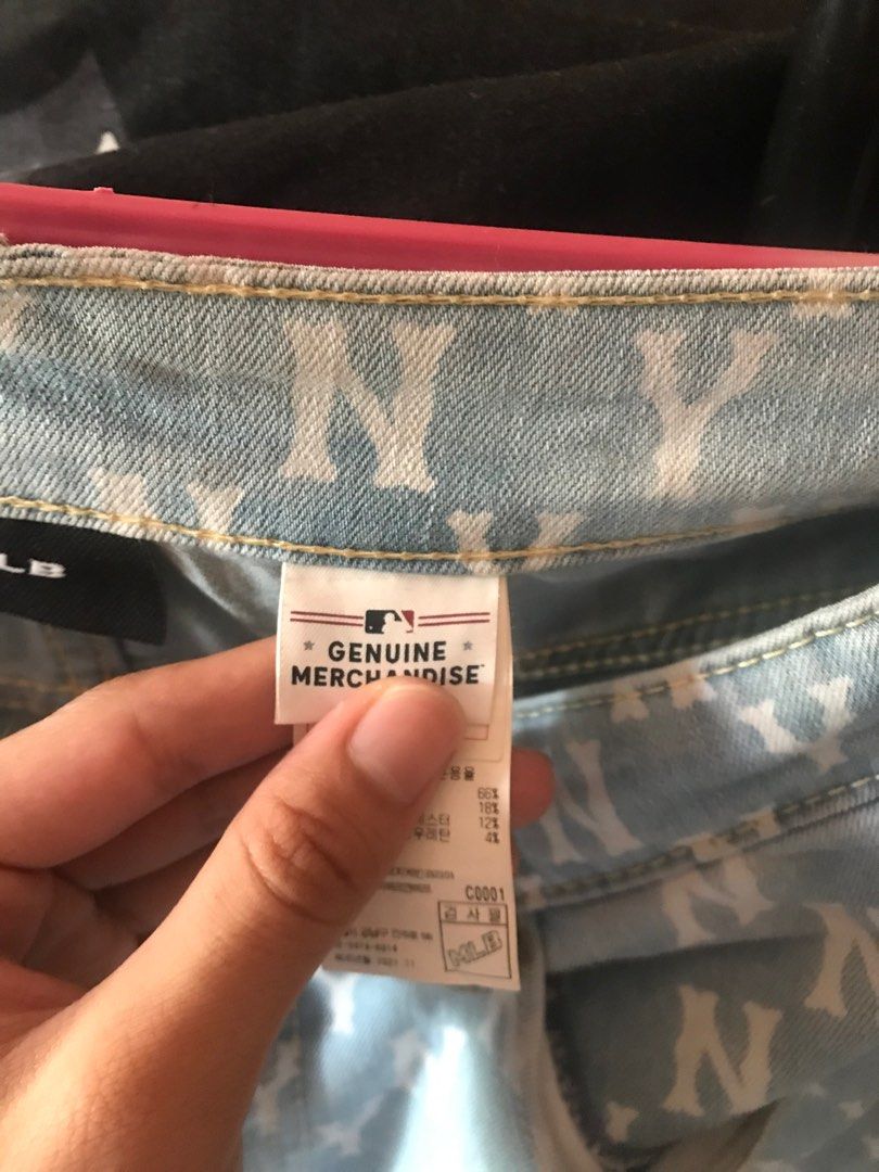 MLB NY PANTS (Category: Activewear) located in Manila. Submitted by jabjabthriftplace (Listing ID 1315751432, Image 2). Description: MLB NY pants 28 to 30 Excellent condition No issue just need to rewash.