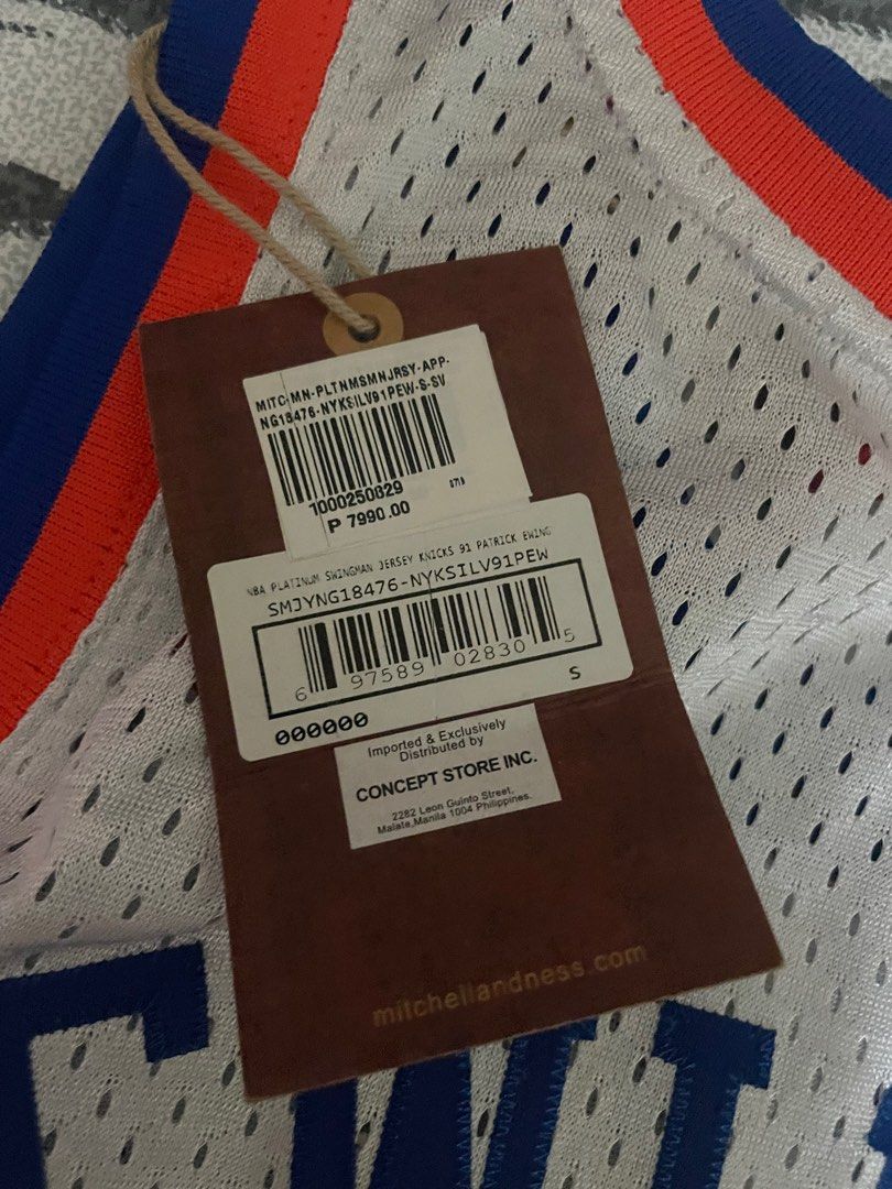 New York Knicks Ewing Mitchell and Ness Jersey (Category: Activewear) located in Makati City. Submitted by leroyglee (Listing ID 1315708652, Image 3). Description: size small brand new Patrick Ewing #33 Year 91-92 home 8k srp.