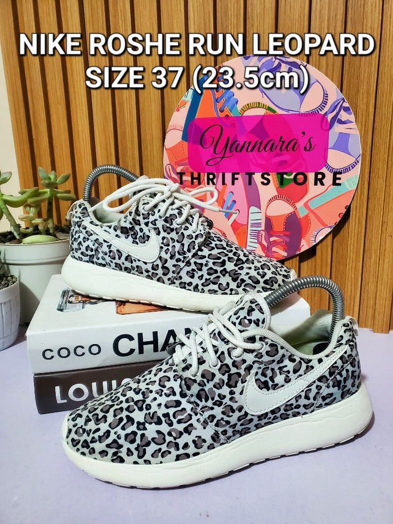 Nike roshe run leopard on sale