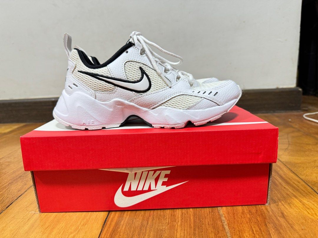 Air heights nike on sale