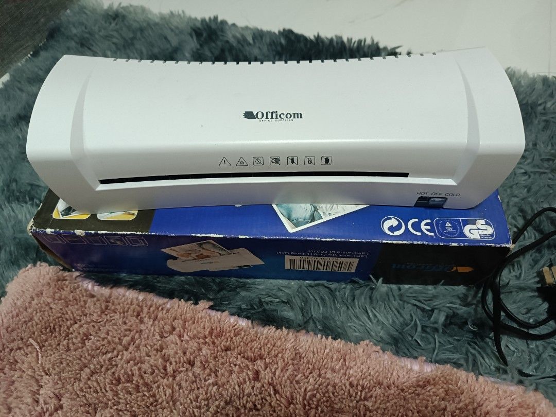 Officom Laminating Machine (Category: Office & Business Technology) located in Amadeo. Submitted by russellx_0910xx (Listing ID 1315727869, Image 1). Description: MOP: GCash MOD: LBC.
