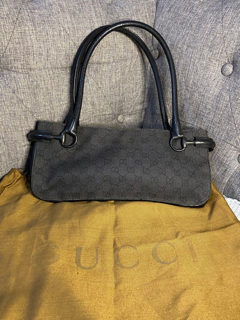 Original Gucci Baguette Horsebit (Category: Luxury Bags & Wallets) located in Marilao. Submitted by ceciliasia03 (Listing ID 1315866083, Image 1). Description: Vintage design ** Open for Layaway ** 30% - Downpayment 70% - Payable in 3 months. Please send me message for interested. Disclaimer: Listed items are preloved please manage your expectations❤️.