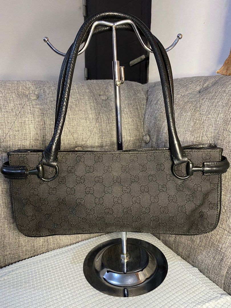 Original Gucci Baguette Horsebit (Category: Luxury Bags & Wallets) located in Marilao. Submitted by ceciliasia03 (Listing ID 1315866083, Image 2). Description: Vintage design ** Open for Layaway ** 30% - Downpayment 70% - Payable in 3 months. Please send me message for interested. Disclaimer: Listed items are preloved please manage your expectations❤️.