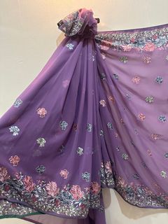 (Category: ) located in . Submitted by dresses_n_chics (Listing ID 1315838021, Image 1). Description: .