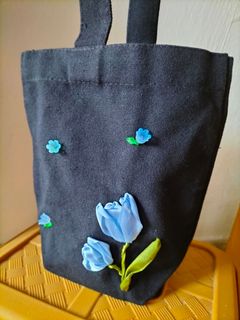(Category: ) located in . Submitted by handmadecutebookmark (Listing ID 1315796541, Image 1). Description: .