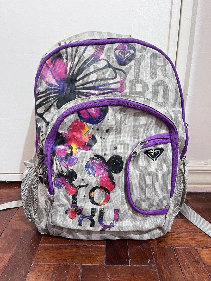 Roxy backpack (Category: Backpacks) located in Quezon City. Submitted by kalv7 (Listing ID 1315880077, Image 1). Description: Roxy Authentic gray backpack Issue: defective zipper needs replacement Dimes Length: 16 inches Width: 13 inches.