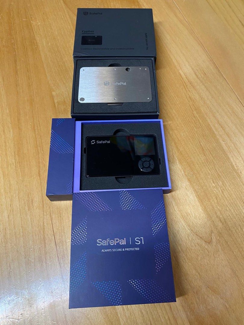 SafePal虛擬貨幣冷錢包, 電腦＆科技, 電腦周邊及配件, 硬碟及儲存器- Carousell