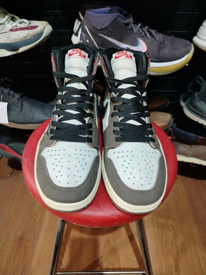 SEPATU AJ TRY SCOTT FRAGMENT BROWN, Fesyen Pria, Sepatu