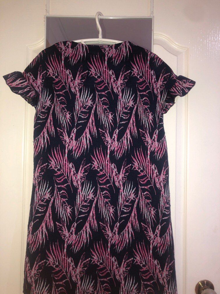 Short Dresses (Category: Dresses) located in Singapore. Submitted by shopping_glory (Listing ID 1315836624, Image 3). Description: Each dress at $5 Sizes at as per picture Meetup at Paya Lebar for 2 items and above, can mix with other dress, top or bottom,otherwise by postage. #Mango#Pull&Bear#H&M.
