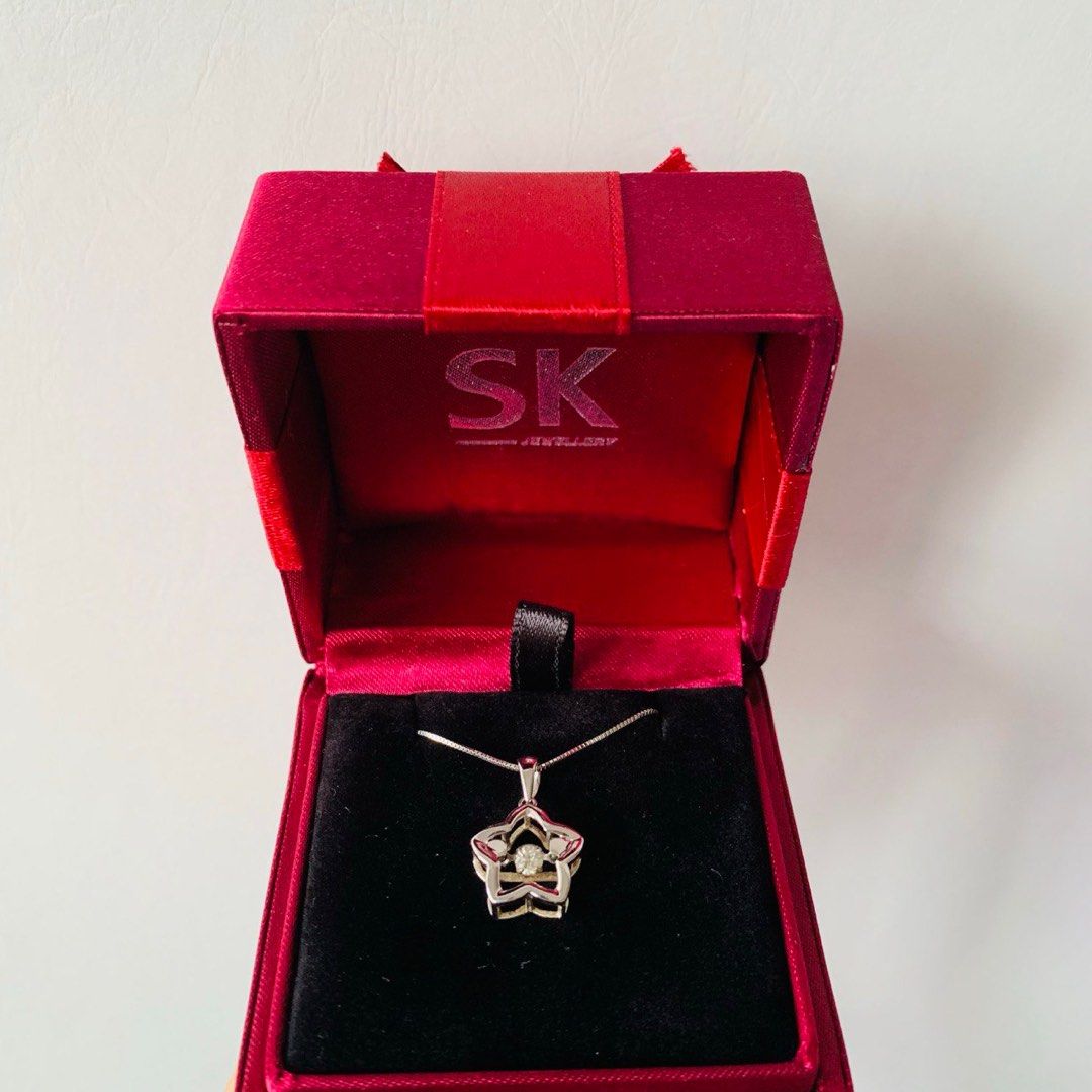 SK Little Dancing Star Diamond Necklace