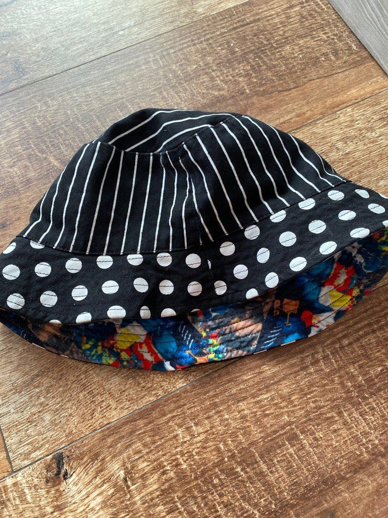 Supreme x cdg bucket hat deals