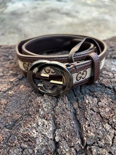 (Category: ) located in . Submitted by bundlefingersclothing (Listing ID 1315798401, Image 1). Description: .