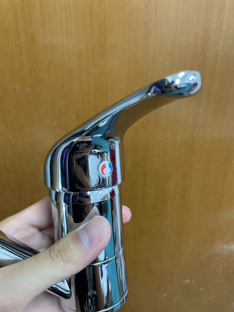 Taps (Category: Bathroom & Kitchen Fixtures) located in Kuala Lumpur. Submitted by abidesjs (Listing ID 1315836480, Image 3). Description: Brand new never used before COD at wangsa maju.