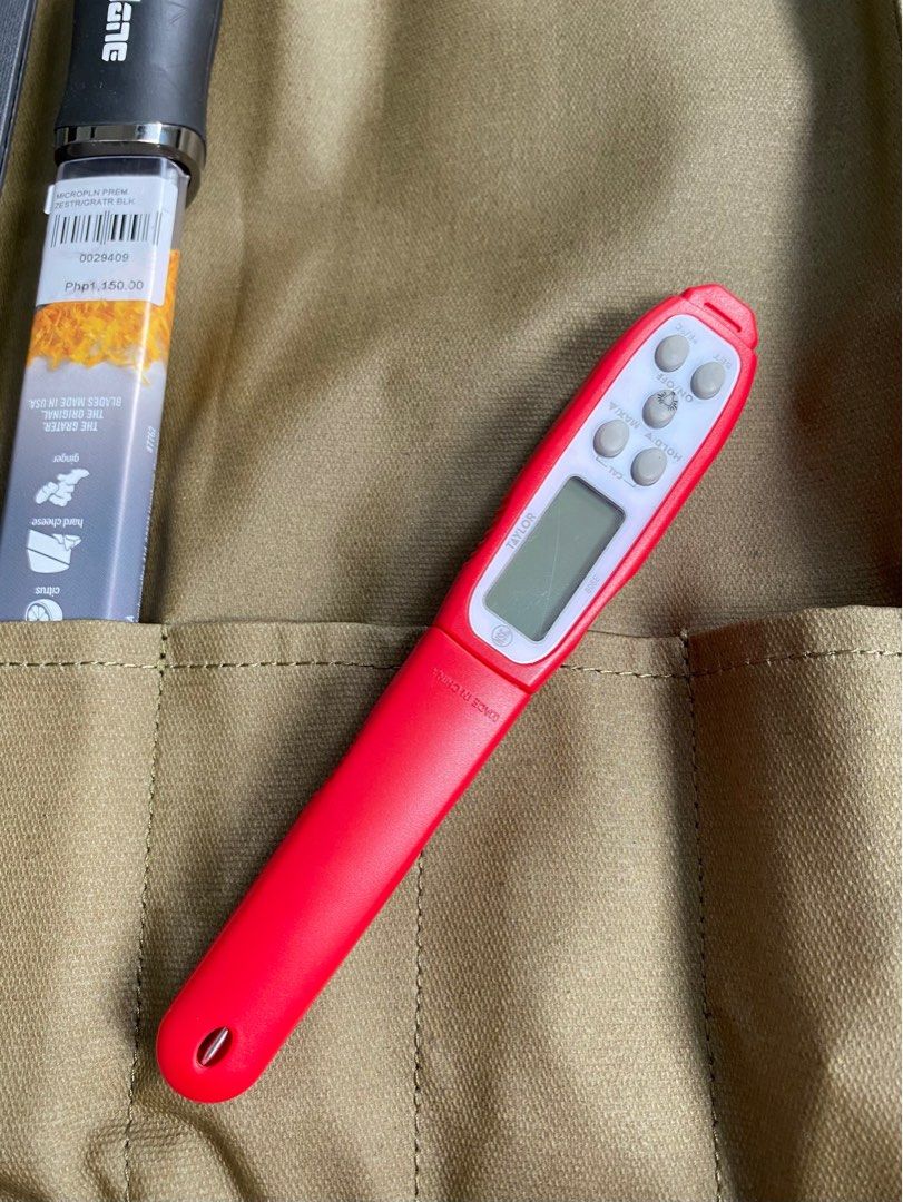 taylor thermometer (Category: Thermometers) located in Quezon City. Submitted by pikachai31 (Listing ID 1315727675, Image 1). Description: rfs: hindi ginagamit.
