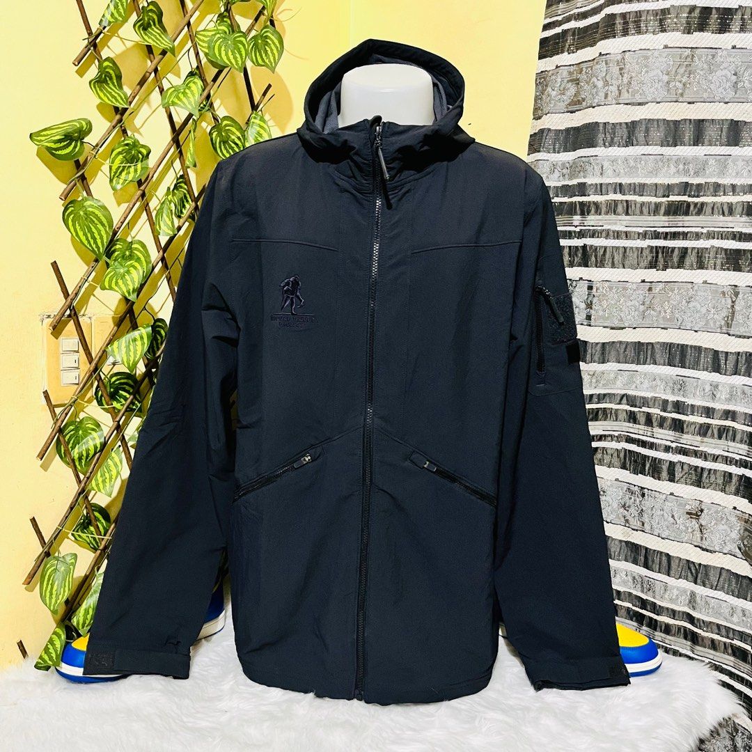 UNDER ARMOUR WINDBREAKER WEATHERPROOF ZIPPER JACKET COAT WOUNDED WARRIOR VINTAGE BLACK XL 25x31