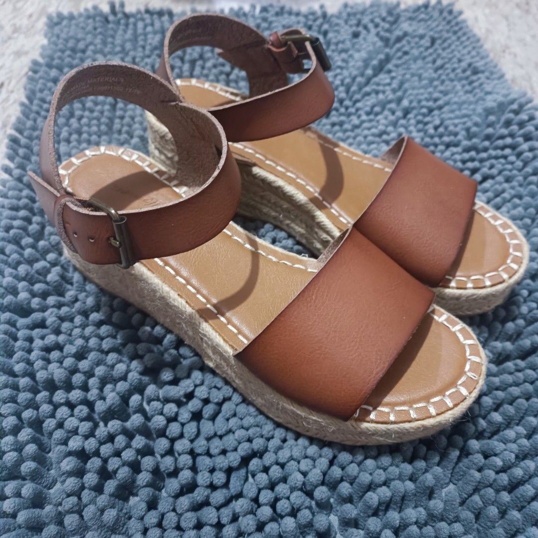 Universal thread espadrille wedges top