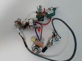 （分類：）位於 。 由 Nick_Vio 提交（商品編號 1315815322，圖片 1）。簡介： 。