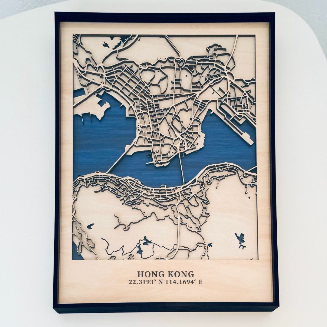 立體香港路線地圖連金屬框 | Framed 3D Hong Kong Road Map, 傢俬＆家居, 家居裝飾, 相架畫作 - Carousell