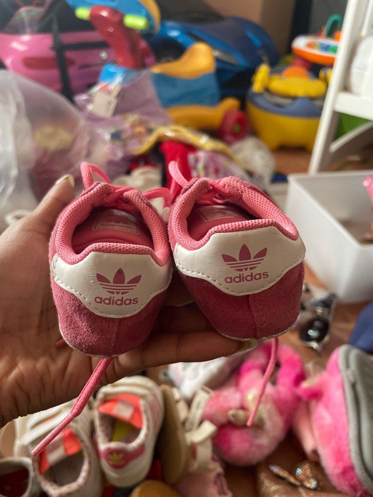 Adidas Gazelle baby walker shoes pink white
