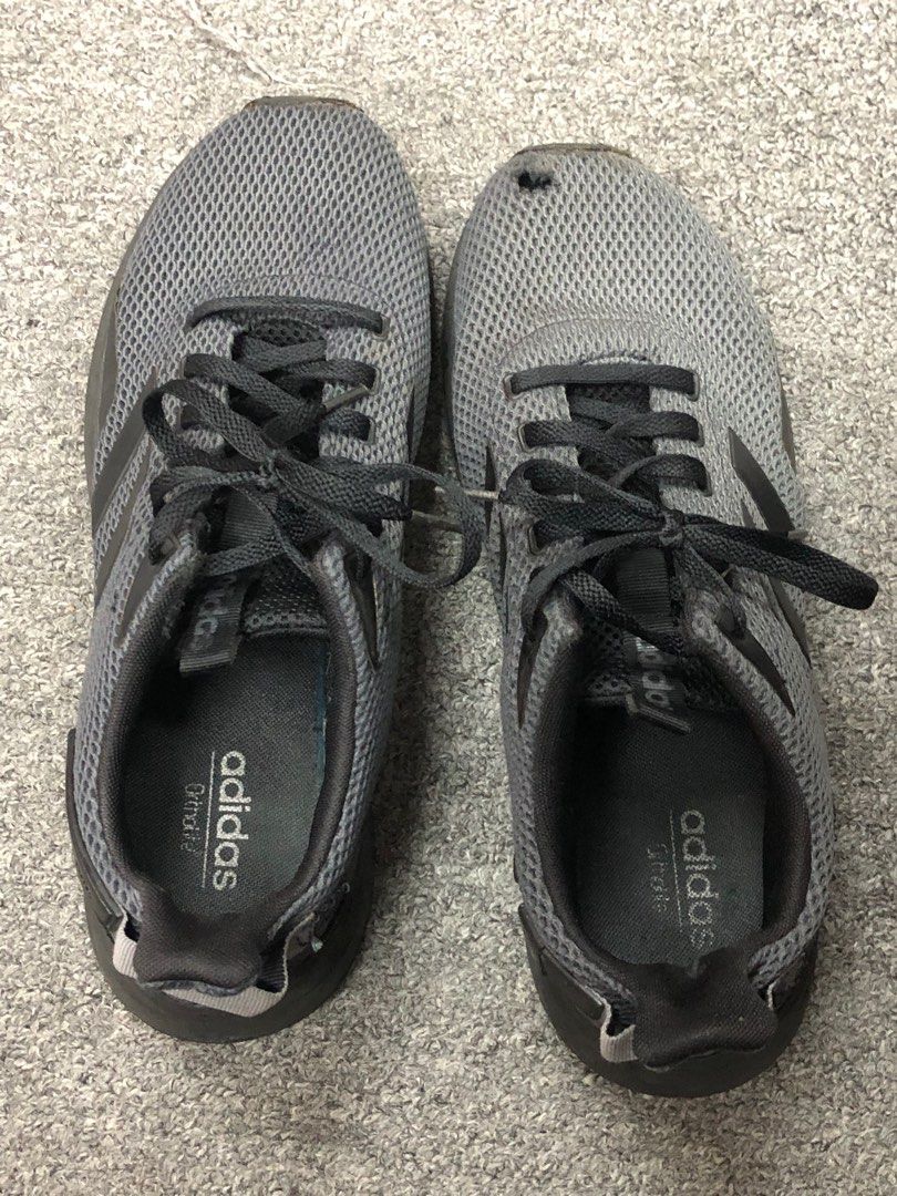 Adidas questar ride dark grey top