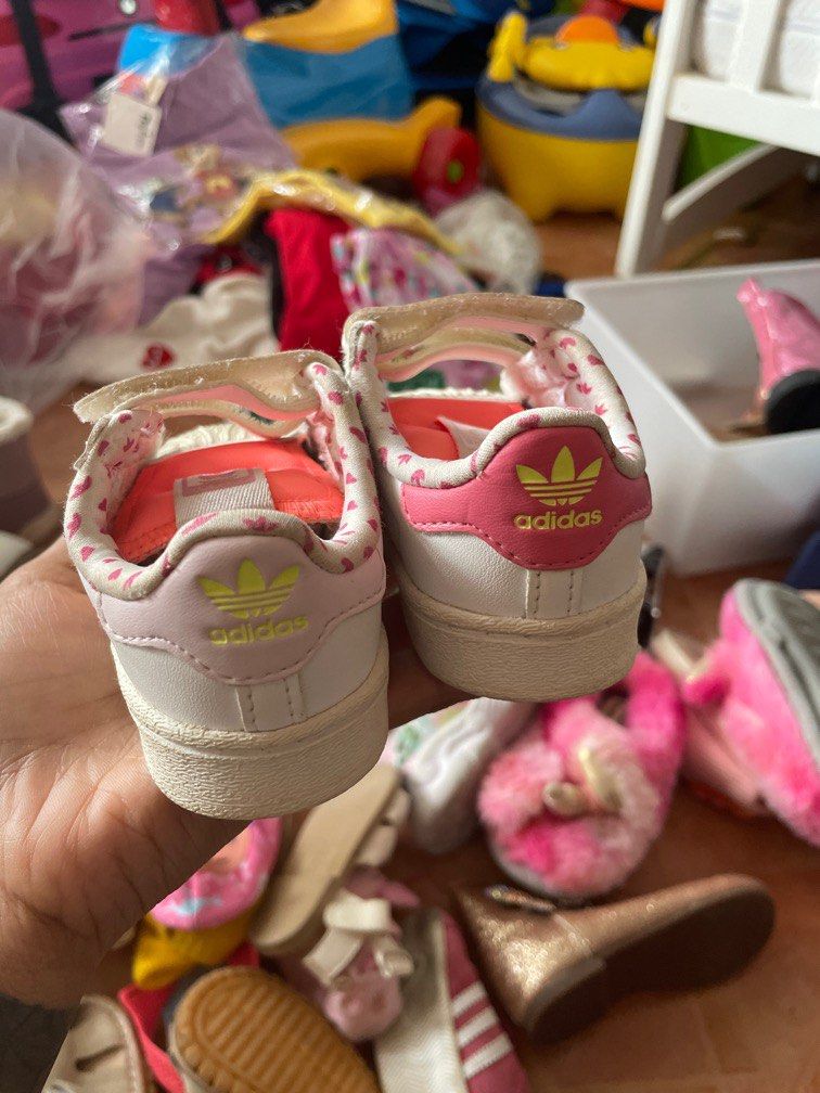 Light pink adidas shoes superstar sale