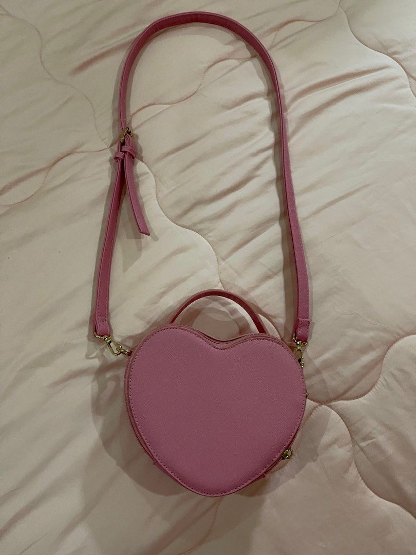 Authentic F21 Pink Heart Bag Forever 21 Original Shoulder Bag Women s Fashion Bags Wallets Cross body Bags on Carousell