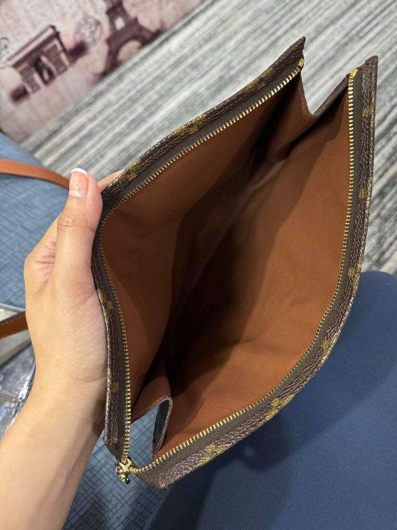 Authentic Louis Vuitton Toiletry 26 (Category: Luxury Bags & Wallets) located in Manila. Submitted by ganned (Listing ID 1316045080, Image 3). Description: Lightly used Louis Vuitton Toiletry 26 in Monogram Great condition. No peelings. Rank AB to near A condition.