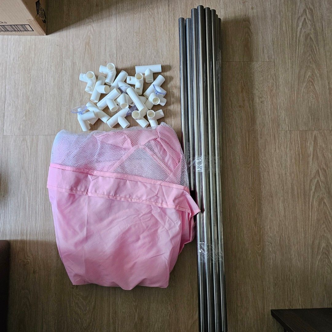 Baby Playyard (Category: Infant Playtime) located in Singapore. Submitted by jasel_9009 (Listing ID 1315991036, Image 3). Description: Selling baby playyard. Didn't use as it was too big for the house..