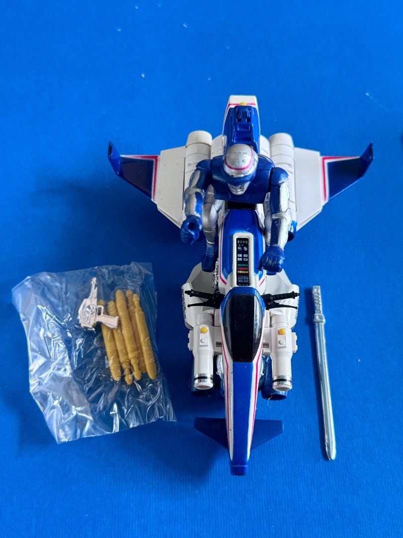 バンダイ SHAIDER BLU HAWK フィギュア付き バンダイ SHAIDER BLU HAWK