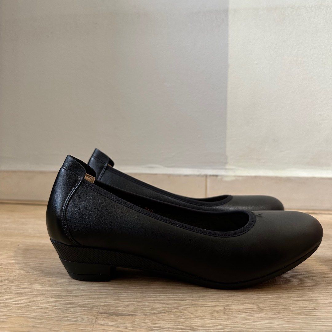 Low heel business shoes top