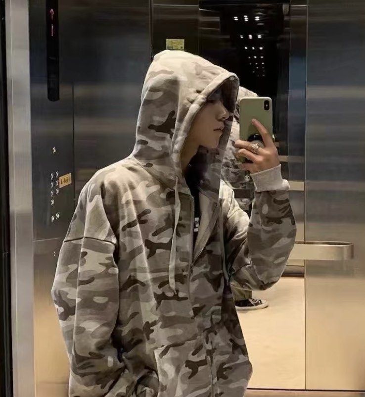 UNIQLO camo jacket