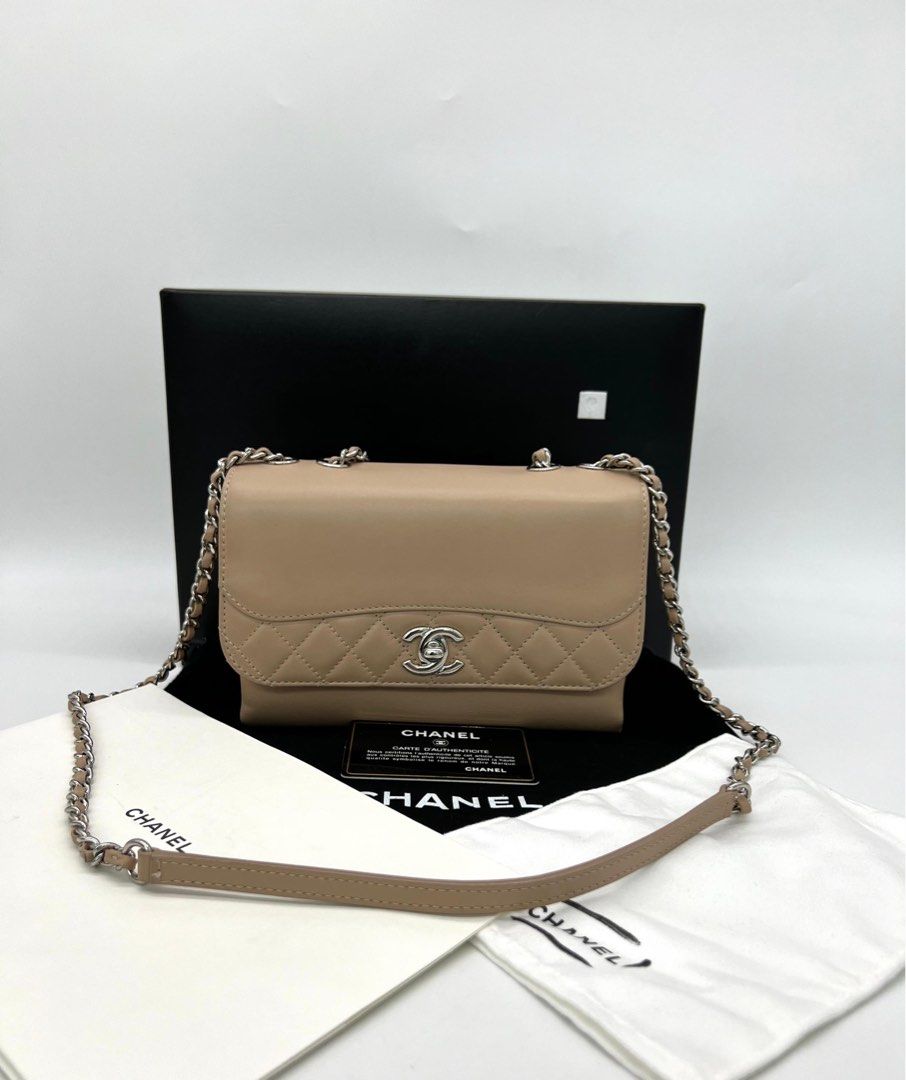 Chanel tramezzo flap bag online