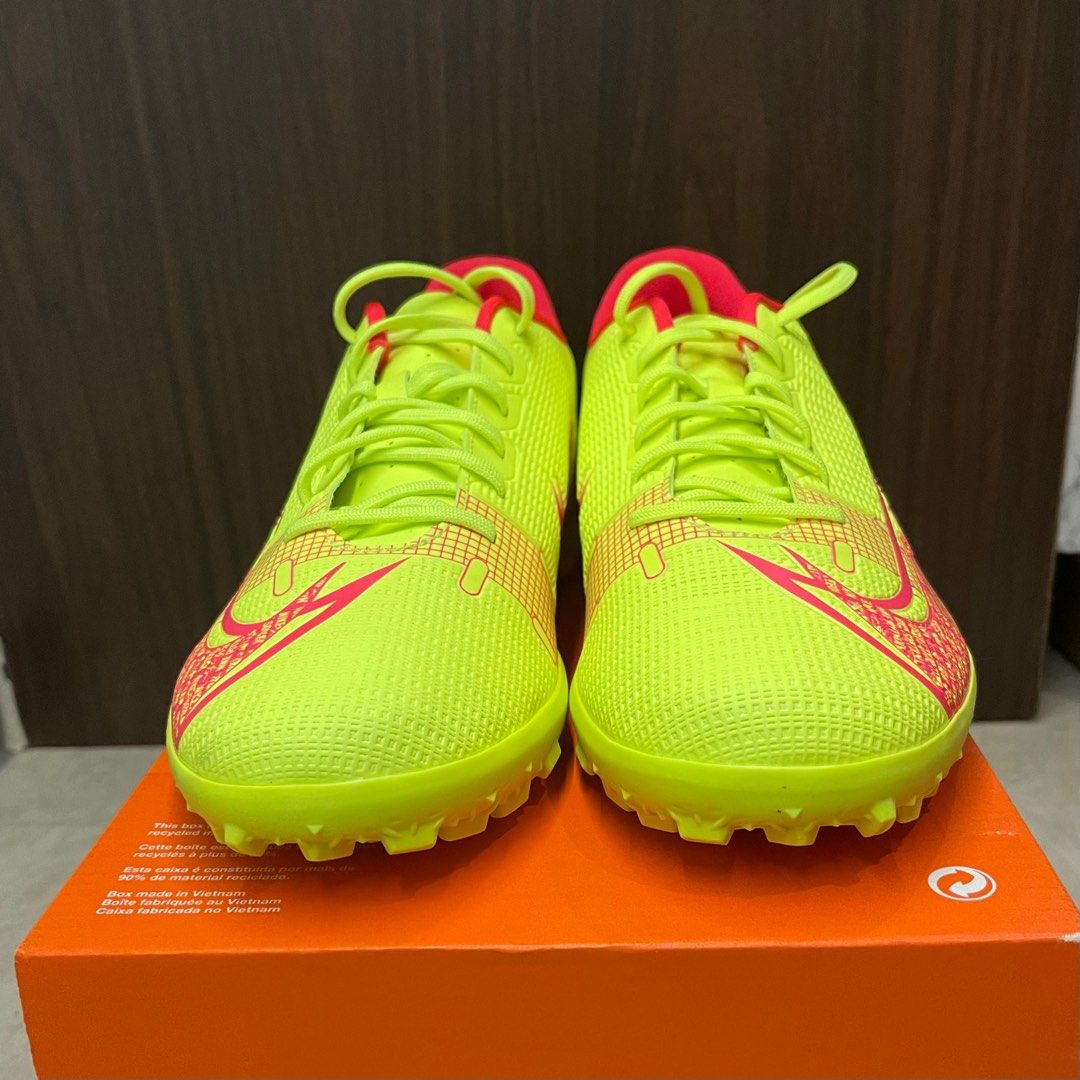 Cheapest nike boots hotsell