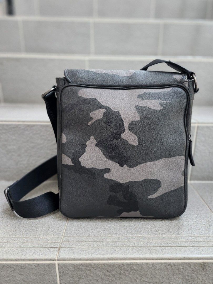 Coach camo sling bag hot sale