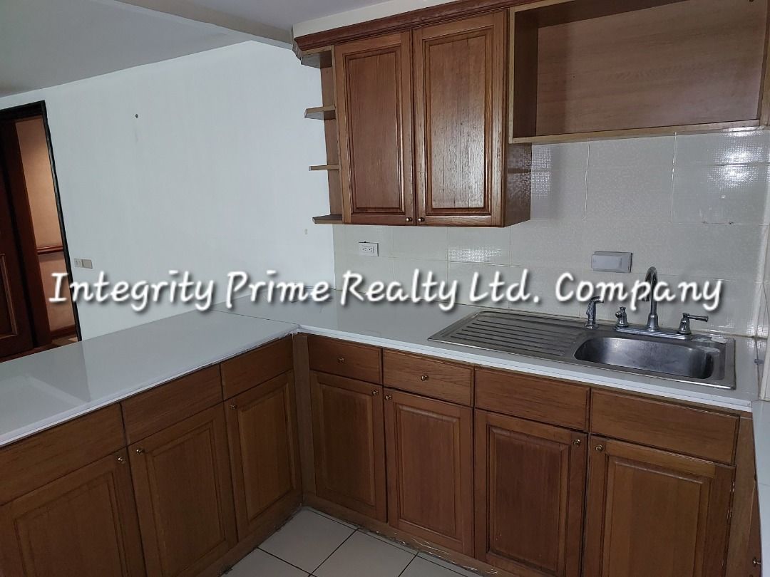 Condo for sale in Unit 2006, 20/F, Building B, Renaissance 300