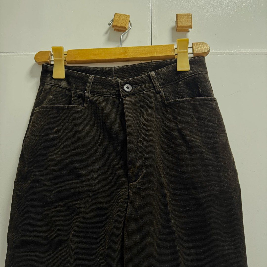 Corduroy pants size 27 (Category: Other Bottoms) located in Malabon City. Submitted by moideclutter (Listing ID 1315959325, Image 3). Description: Size 27 Not faded in personal See flaws at the end .