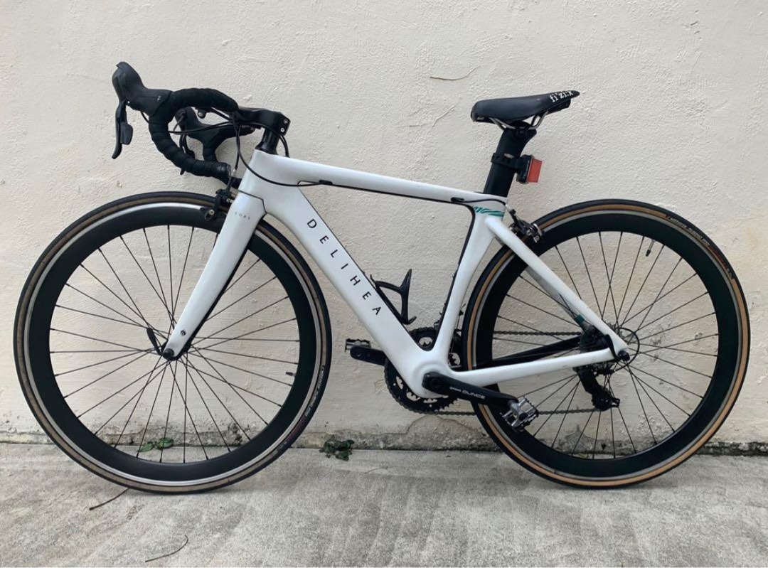 Delihea Fore Carbon Road Bike Sports Equipment Bicycles Parts Bicycles on Carousell
