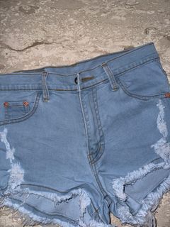 (Category: ) located in . Submitted by shoppingforever2 (Listing ID 1316018337, Image 1). Description: .