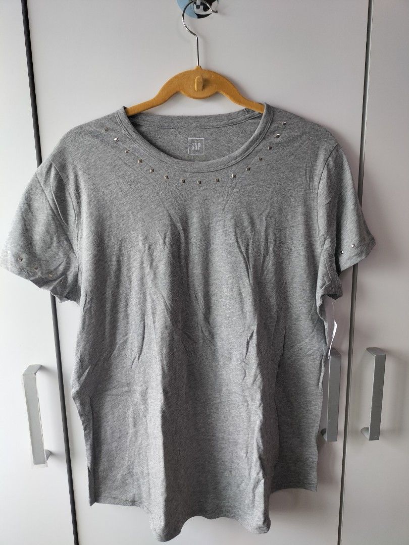 Gap Gray Stud Lined Vintage Wash Tee