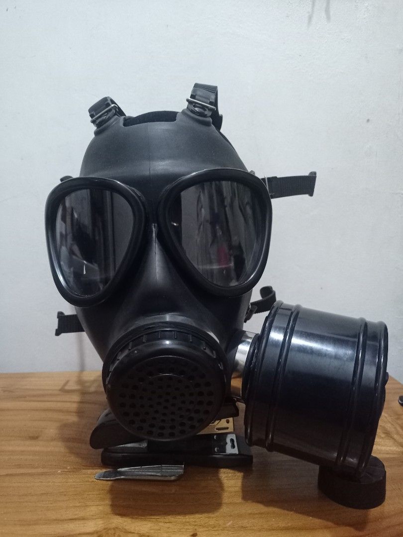 Gas Mask (Category: Face Masks & Face Shields) located in San Fernando. Submitted by gelo.archive (Listing ID 1315955878, Image 3). Description: Gas Mask inclusion: Gas Mask Filter Gas Mask Bag meet up: San Fernando La Union shipping: J&T/LBC/JRS.