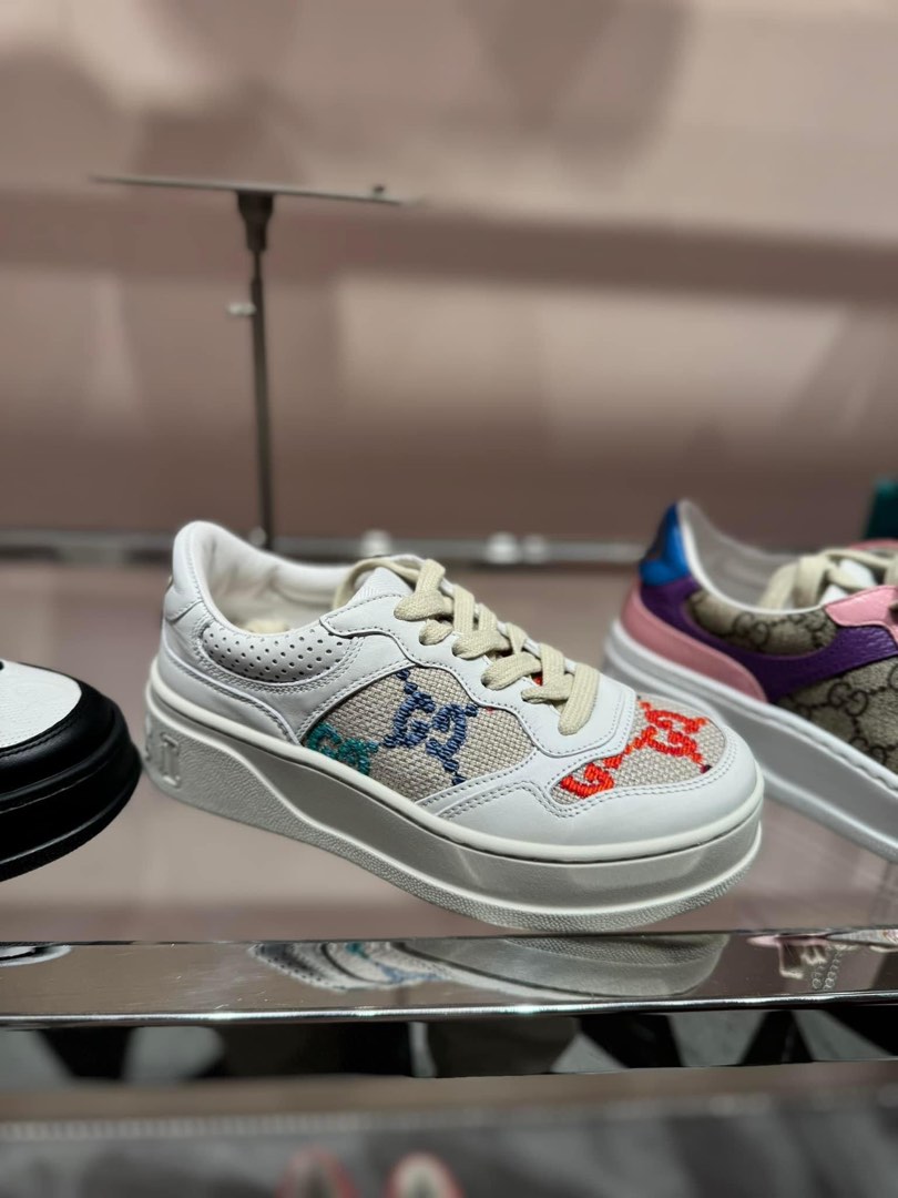 Gucci big trainers store