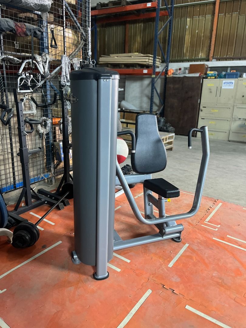 Gym Paramount Mesin Dada Chest Presss Fitness, Sports Equipment, Other ...