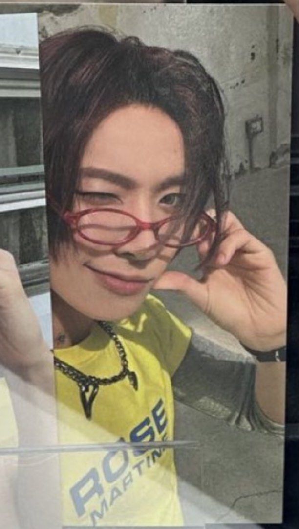 heeseung ring necklace pcs, Toys & Collectibles, Fan Merchandise