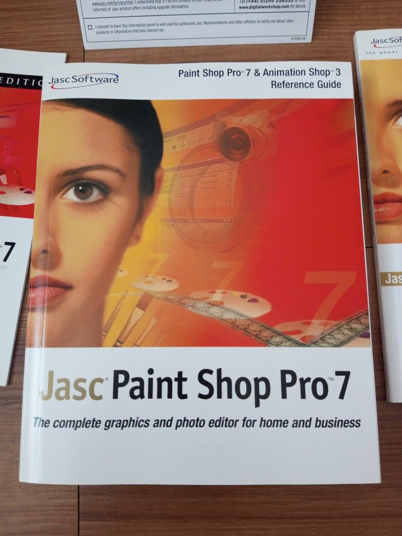 Jasc Paint Shop Pro 7 (Category: Office & Business Technology) located in Santiago. Submitted by aceheart0118672 (Listing ID 1316076475, Image 2). Description: damaged box.